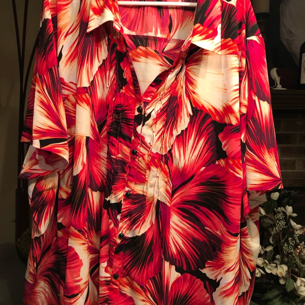 Maggie Barnes for Catherine’s floral short sleeve shirt. 5X
